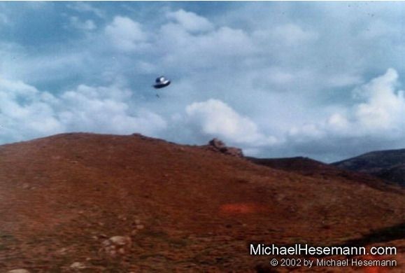 May be aliens do exist? (154 pics)