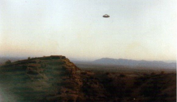 May be aliens do exist? (154 pics)