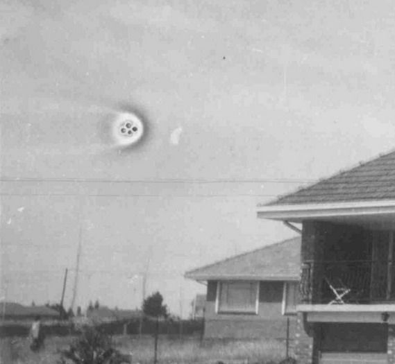 May be aliens do exist? (154 pics)