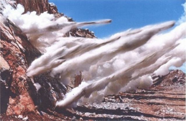 Blast (30 pics)