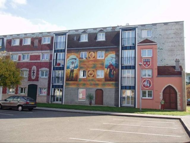 Wall painting (24 pics)