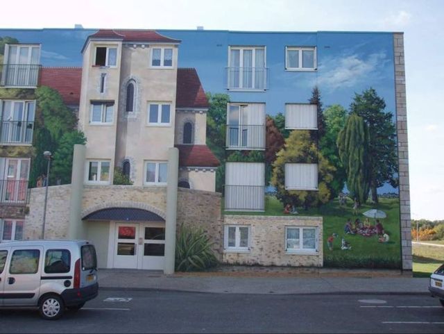 Wall painting (24 pics)