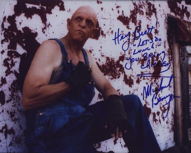 He plays in horror movies without make-up (17 pics)