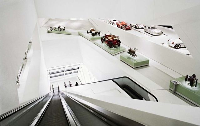Porsche museum in Stuttgart (51 pics)