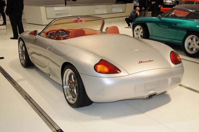 Porsche museum in Stuttgart (51 pics)