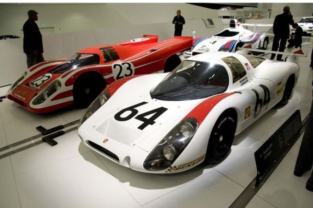 Porsche museum in Stuttgart (51 pics)