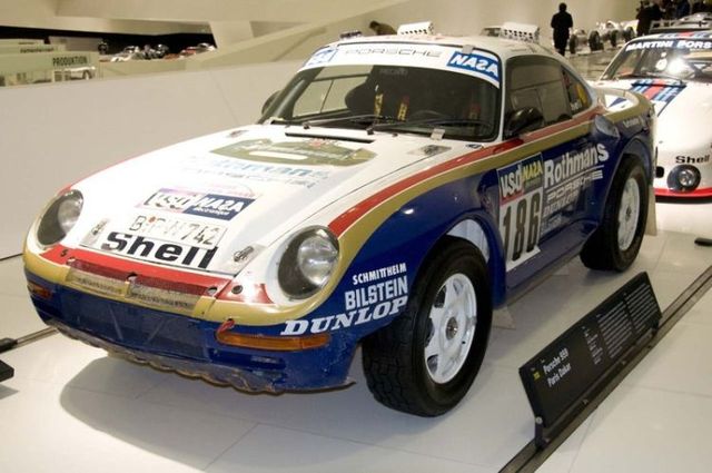 Porsche museum in Stuttgart (51 pics)