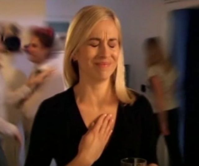 LOL! Genius ad for the heartburn medication (6 pics)