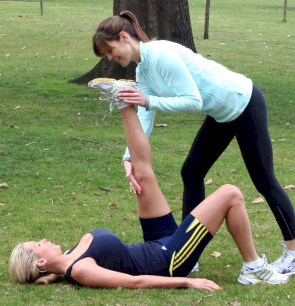 Nicola Mclean working out (6 photos)