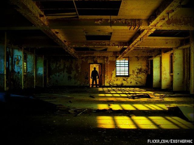 Abandonned prison (33 pics)