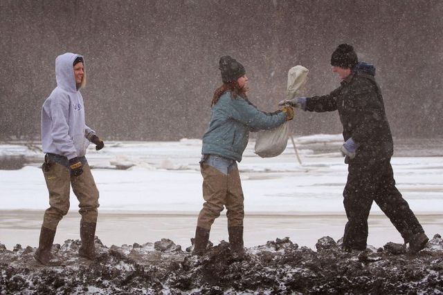 Red River flooding (30 pics)