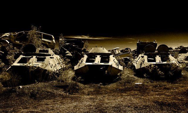 Abandoned and forgotten (70 pics)
