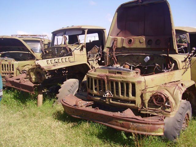 Abandoned and forgotten (70 pics)