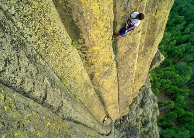 Looking down…(21 pics)