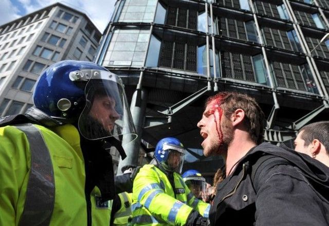 Riots in London (29 photos)