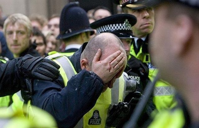 Riots in London (29 photos)