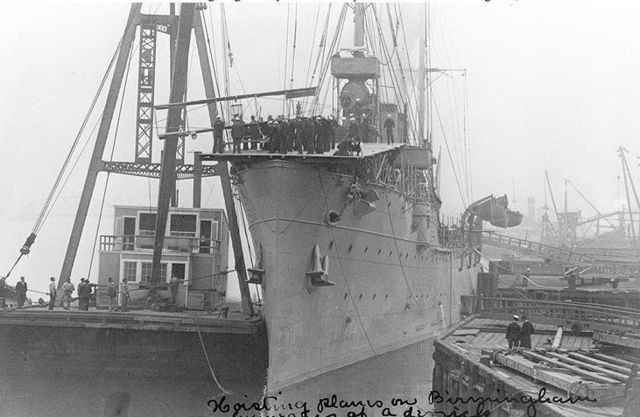 The first aircraft carrier (17 pics)