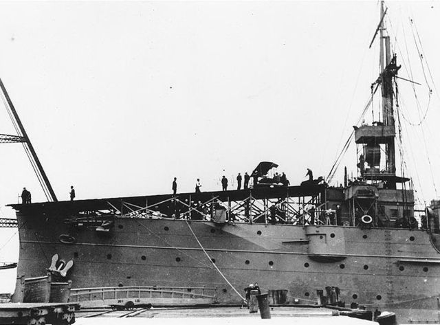 The first aircraft carrier (17 pics)