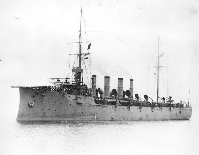 The first aircraft carrier (17 pics)