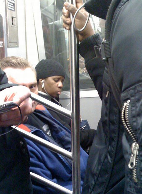 People who sit in the disability seats when I’m standing on my crutches (17 pics)