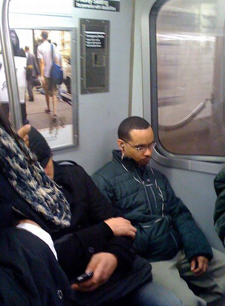 People who sit in the disability seats when I’m standing on my crutches (17 pics)