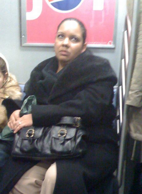 People who sit in the disability seats when I’m standing on my crutches (17 pics)