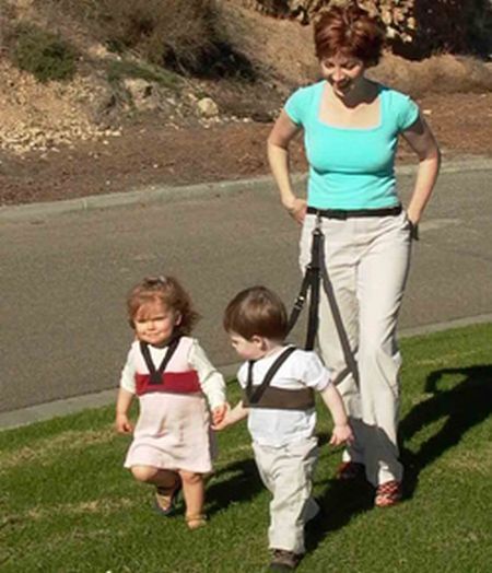 Lesson for parents. Children on a leash (35 pics)