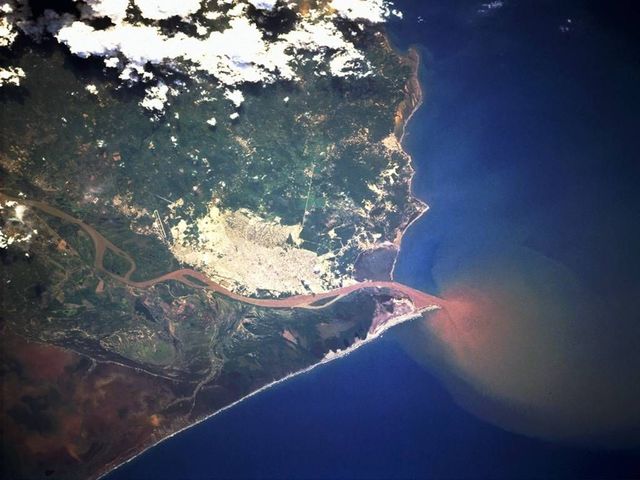 Earth seen from space (39 pics)