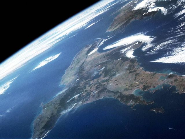 Earth seen from space (39 pics)