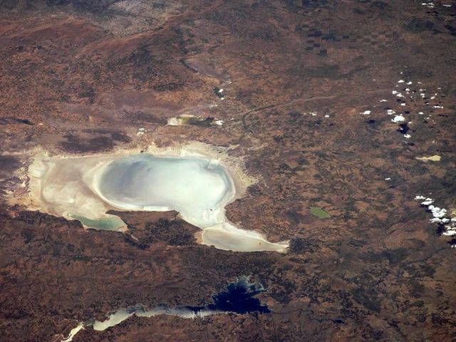 Earth seen from space (39 pics)