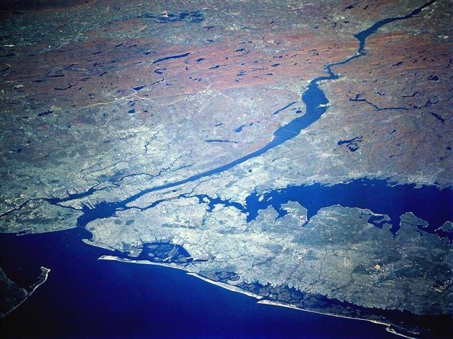 Earth seen from space (39 pics)