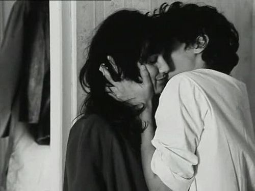 Sweet and sexy kisses (26 photos)