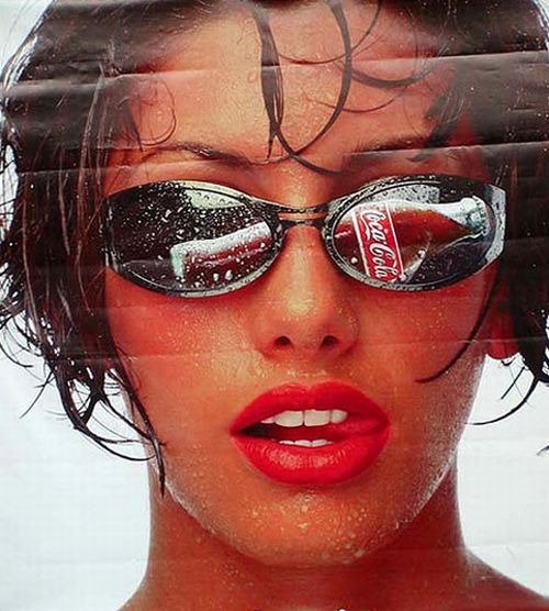 Collection of cool Coca-Cola ads (17 photos)