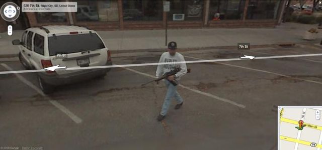 20 Crimes Caught on Google Street View (46 pics)