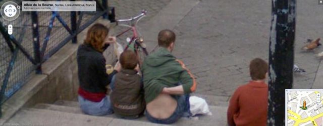 20 Crimes Caught on Google Street View (46 pics)