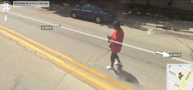 20 Crimes Caught on Google Street View (46 pics)
