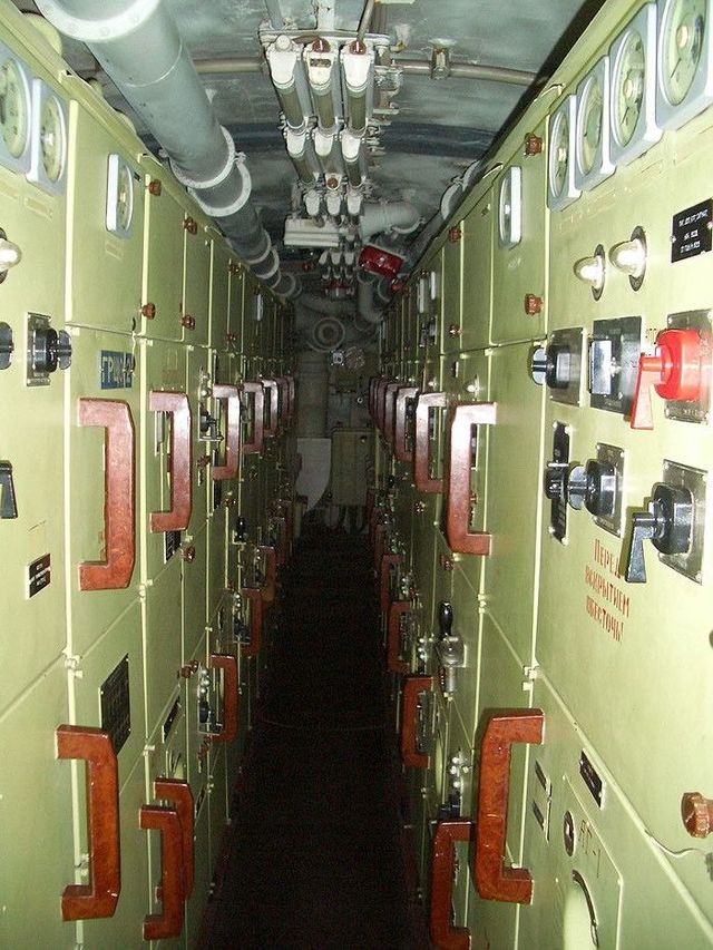 The largest submarine in the world (89 pics)