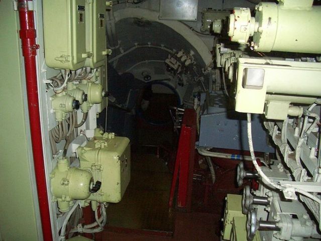 The largest submarine in the world (89 pics)
