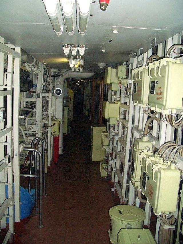 The largest submarine in the world (89 pics)