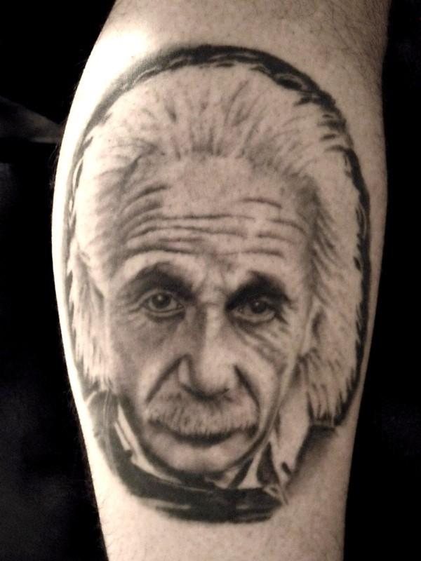 Tattooed portraits (42 pics)
