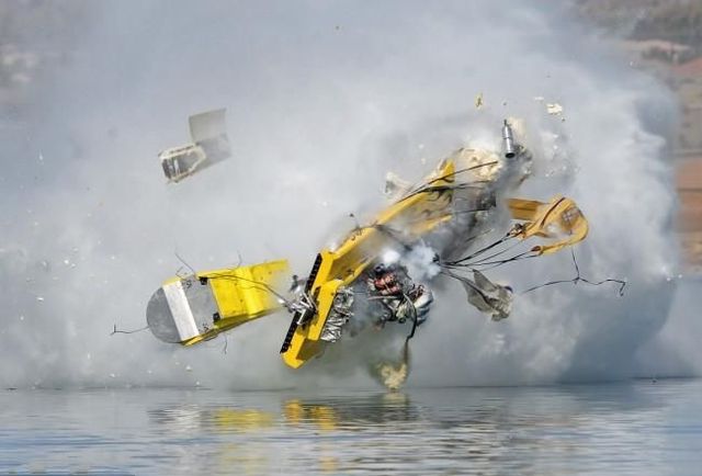 The race with death (7 pics)
