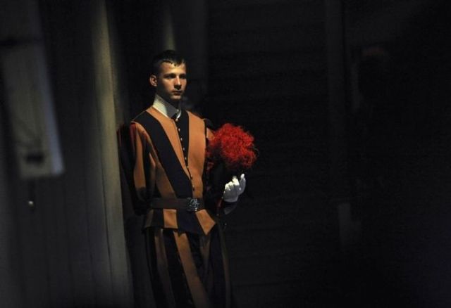 Swiss Guards (12 pics)