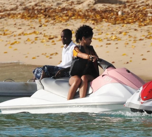 Rihanna and Katty Perry in Barbados (16 photos)