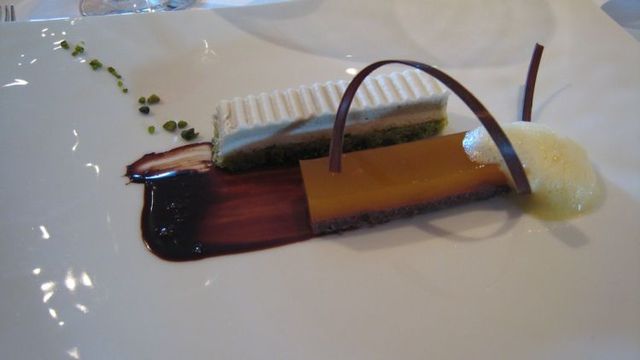 One of the most expensive restaurants in the world (25 pics)