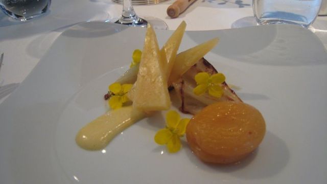 One of the most expensive restaurants in the world (25 pics)