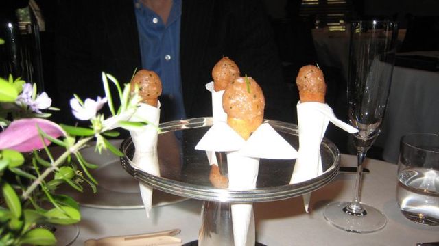 One of the most expensive restaurants in the world (25 pics)