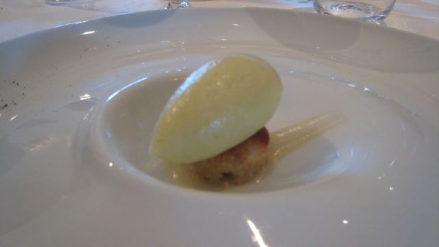 One of the most expensive restaurants in the world (25 pics)