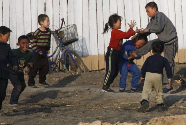Country where a smile is hardly seen (37 pics)