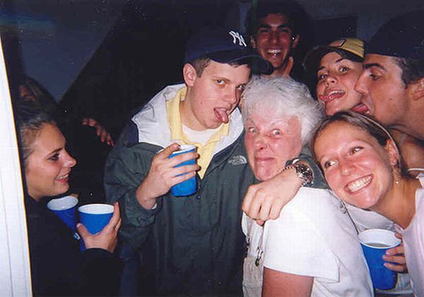 That’s how some people party at 65 (19 pics)
