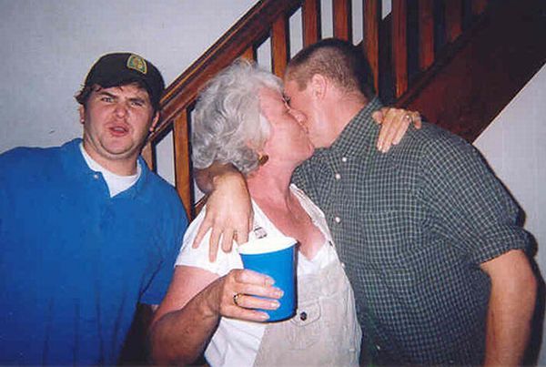 That’s how some people party at 65 (19 pics)